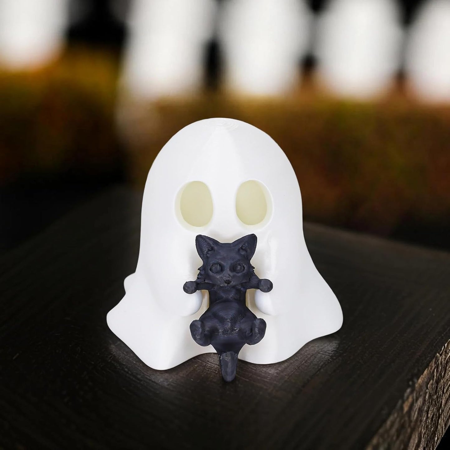 1 Pcs Halloween Ghost Figurine Cute Desktop Ornament Cute Cartoon Little Ghost Hugging Kitten Designs Resin Spooky Halloween Statue for Home Offince Art Display Decor Suppies