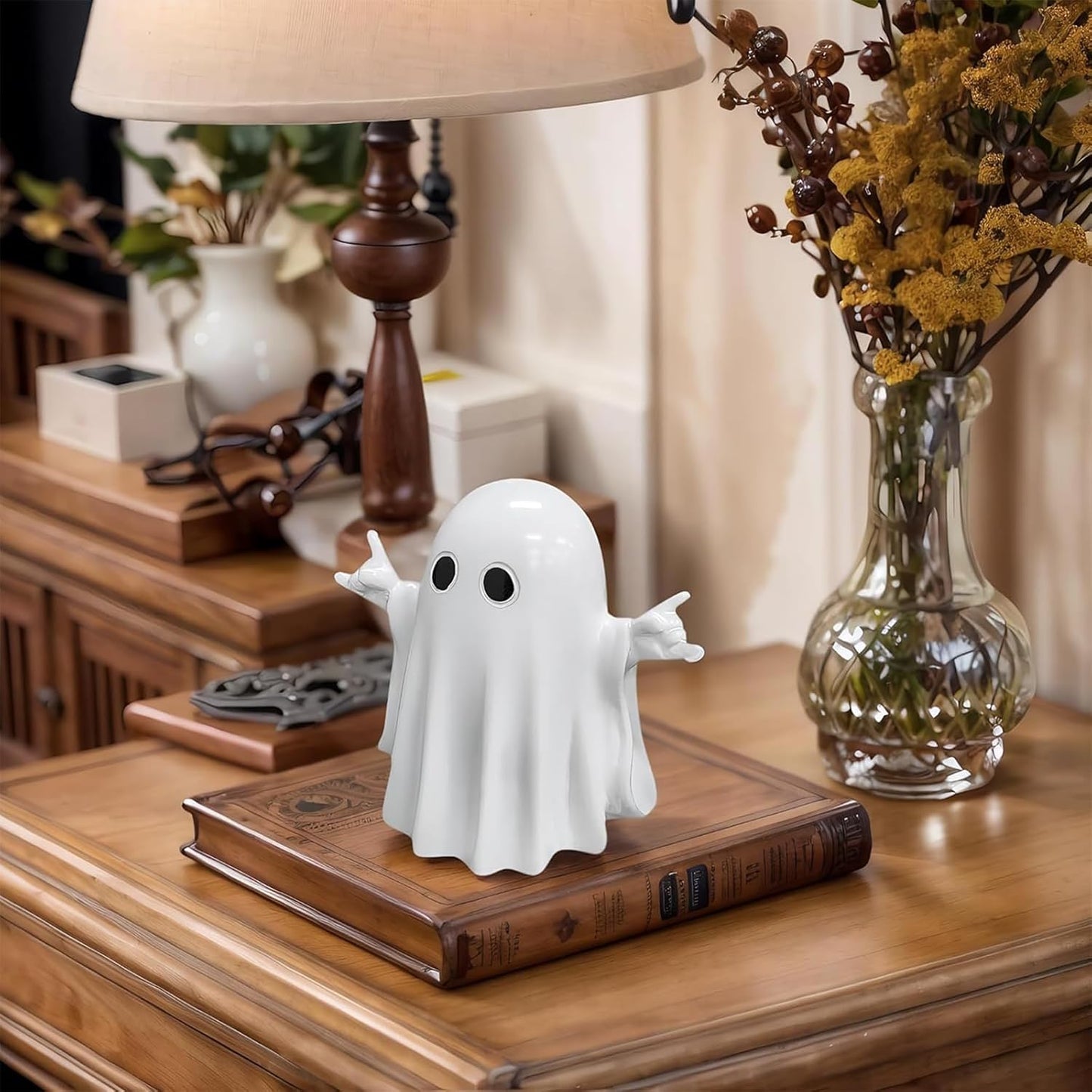 Halloween Ghost Figurine Cute Spooky Resin Ghost Statue Funny Ghost Ornaments, Indoor Spooky Home Decor