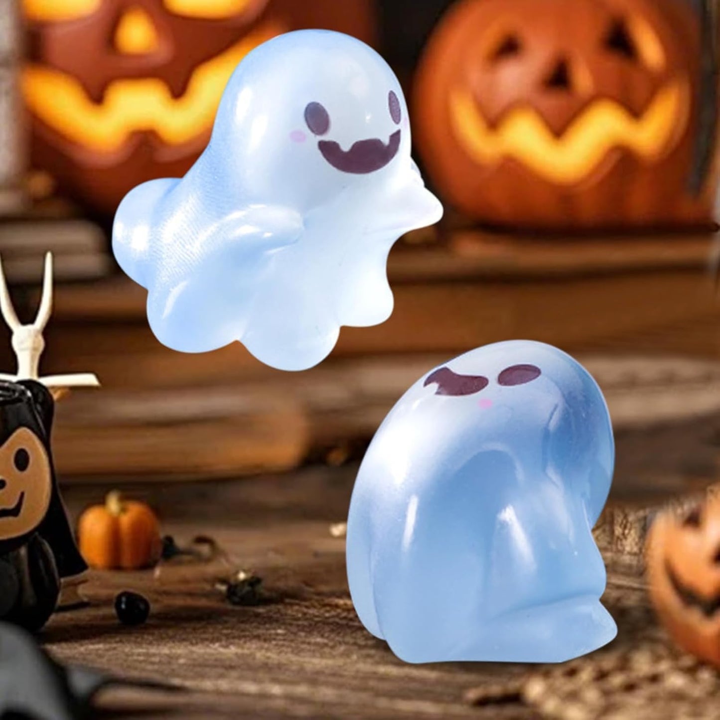 32 Sets Halloween Mini Ghost Figures with Box, Glow in The Dark Mini Resin Ghosts, Luminous Ghost Miniature Resin Figurines for Halloween Party Favors (1PCS A)