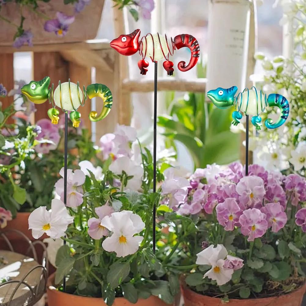 3 Pack Garden Stakes Decorative,Cute Chameleons Glow in The Dark Metal Garden Decor,Waterproof Metal Yard Art Decor for Outside,Funny Present for Mom Women Grandma