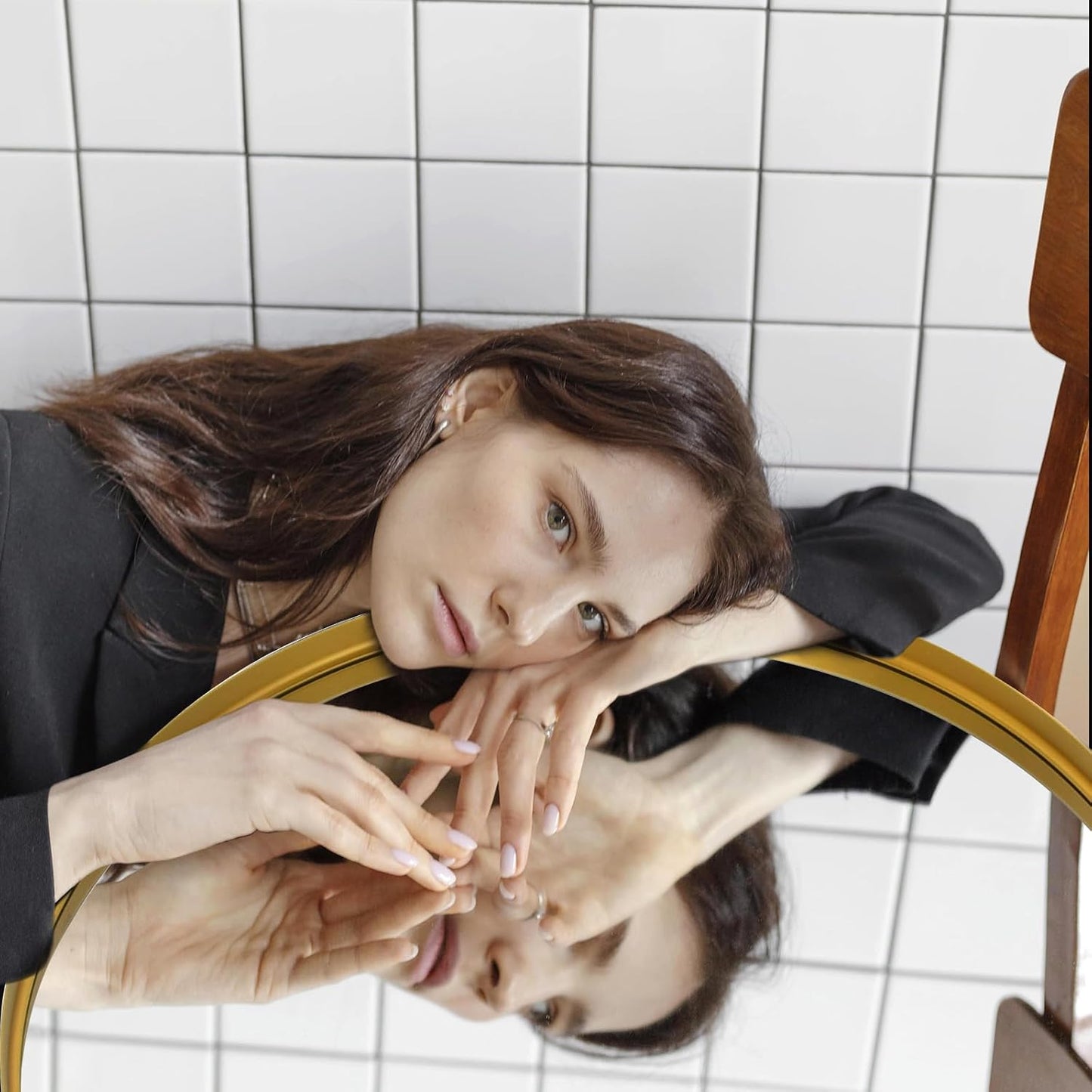 36 Inch Round Bathroom Mirror - Wall Mounted Circle Mirror with Metal Frame, Modern Mirror Suitable for Bathroom, Vanity, Entryway, Living Room, Wall Decor,Gold