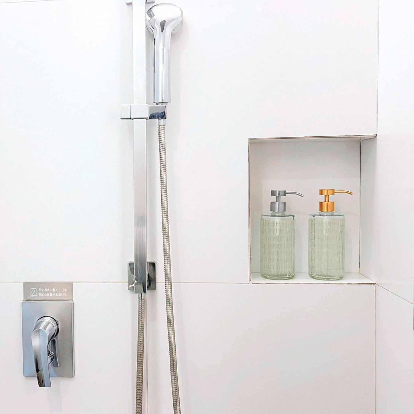 Lunestella Elegant Glass Hand Soap Dispenser with Stainless Steel Pump, for Bathroom and Kitchen, Rust Proof, 17oz (Silver)