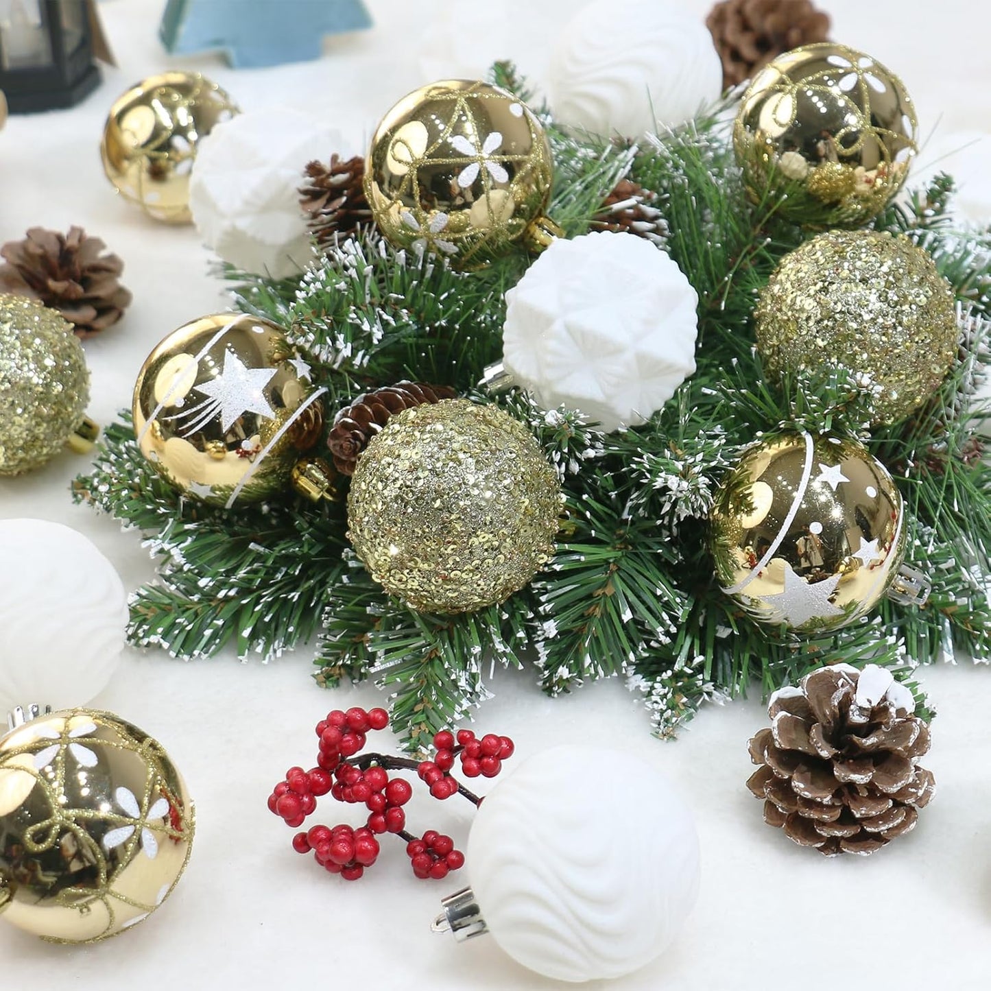 2.36In Velvet Christmas Ball Ornaments, 25PCS Gold/White Flocked Christmas Tree Hanging Decorations, for Home Holiday Wedding Indoor Xmas Party Decor.
