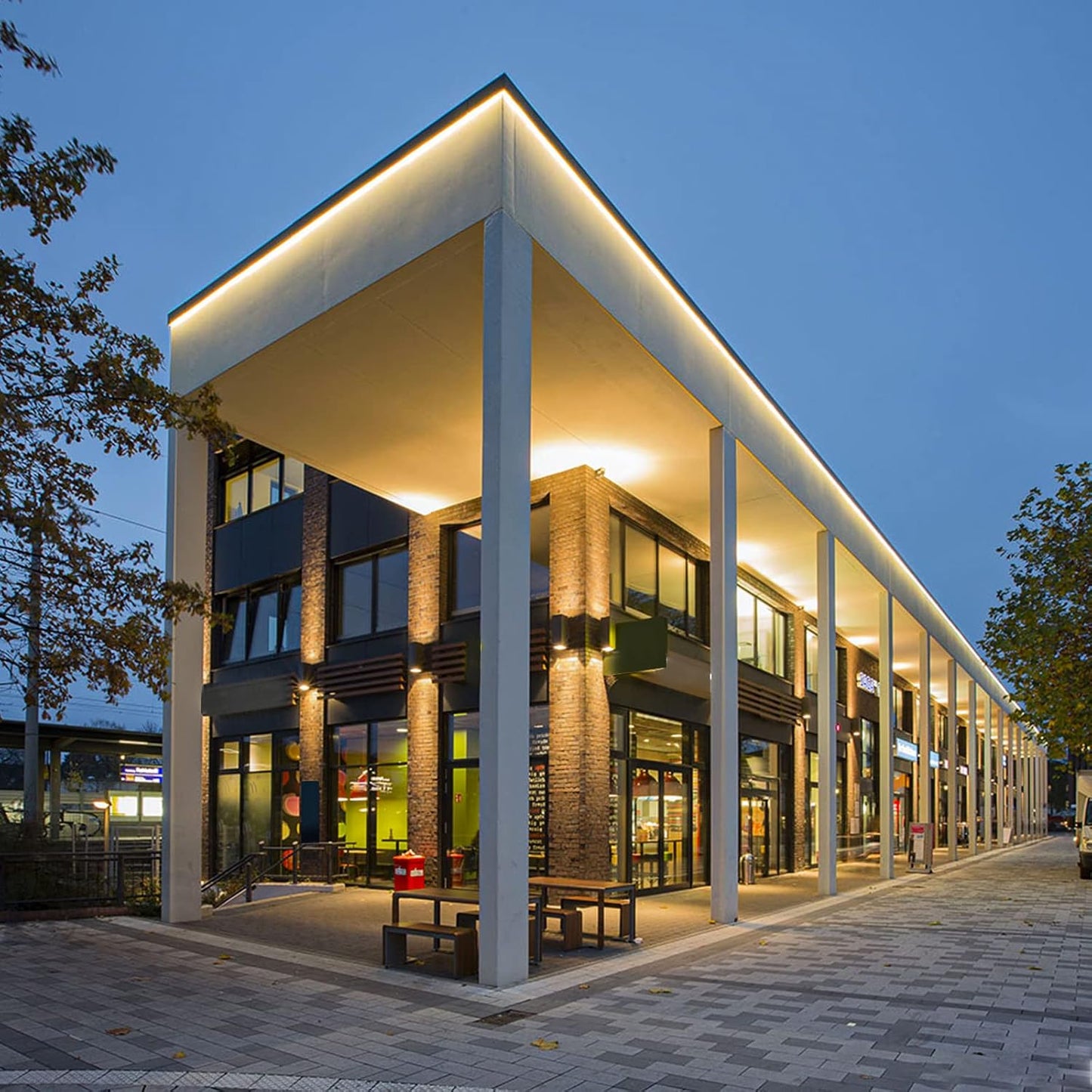 GZBtech Flexible LED Neon Rope Lights 132FT,AC 110-120V Waterproof Strip Light, 120 LEDs/M Cuttable Connectable Neon Lighting for Indoor Outdoor Home Decor/Commercial Building Use-Warm White 40M